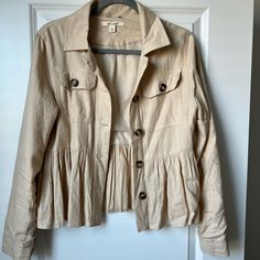 Never Worn Beige Long Sleeve Utility Jacket For Spring, Neutral Utility Jacket For Spring, Casual Neutral Utility Jacket For Spring, Spring Casual Neutral Utility Jacket, Neutral Button-up Spring Outerwear, Neutral Button-up Outerwear For Spring, Spring Neutral Button-up Utility Jacket, Coats For Women, Jackets For Women