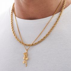 There aren't many like you. A rose without thorns can’t survive. It needs them to grow. We all have our thorns to bear—Exposing them isn't a weakness, it’s our greatest strength. ✓ 18K Gold & 316L Stainless Steel✓ Chain included with pendant✓ Water, Heat, Sweat Resistant✓ Hypoallergenic (No Green Skin) Included: 51cm Micro Cuban Chain Included: 15mm x 30mm Pendant Rose Pendant Necklace, Green Skin, Compass Pendant, Gold Rope Chains, Mens Gold Bracelets, Single Rose, Rose Pendant, Rose Necklace, Classy Jewelry