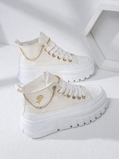 Casual Shoes Women Sneakers, Preppy Shoes, Pretty Shoes Sneakers, Cute Shoes Heels, Shoes Outfit Fashion, Cute Nike Shoes, Cute Sneakers, Casual Sneakers Women, Girly Shoes