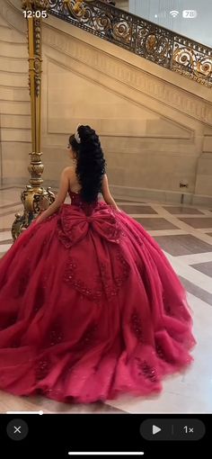 Quinceanera Burgundy Dresses, Cherry Red Quinceanera Dresses, Quinceñera Dresses Red, Red Wine Quinceanera Dresses, Outfits To Wear To A Quince, Burgundy And Gold Quinceanera Dresses, Quinceanera Dresses Dark Red, Quince Dark Red, Maroon Quince Dresses