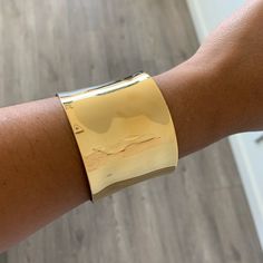 18k Gold Plated Cuff Bracelet By Zengliu. Brand New With Tags In Original Box! Design Jewelry, Womens Jewelry Bracelets, Cuff Bracelet, Elegant Design, Bass, Original Box, Jewelry Bracelets, 18k Gold, Gold Plate