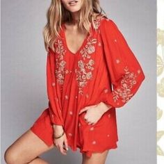 Free People Sweet Tennessee Mini Dress New With Tags Bohemian V-neck Mini Dress For Holiday, Red Bohemian V-neck Mini Dress, Bohemian Red V-neck Mini Dress, Bohemian Mini Length Holiday Dresses, Long Sleeve Spring Holiday Dresses, Red Bohemian Mini Dress For Brunch, Spring Holiday Long Sleeve Dress, Bohemian Red Mini Dress For Day Out, Red Flowy Mini Dress For Spring