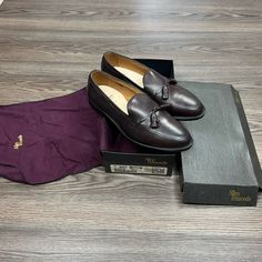 Allen Edmonds Grayson Merlot Tassel Loafers Dress Shoes Size 10 3e! New In Box! Please Make Reasonable Offers And Bundle! Ask Questions! :) Formal Slip-on Oxfords With Tassels, Formal Tassel Slip-on Moccasins, Formal Wingtip Tassel Loafers With Branded Insole, Luxury Wingtip Tassel Loafers For Semi-formal Occasions, Formal Wingtip Oxfords With Tassels, Formal Wingtip Leather Shoes With Tassels, Elegant Leather Shoes With Tassels And Round Toe, Formal Wingtip Dress Shoes With Tassels, Formal Plain Toe Loafers With Tassels