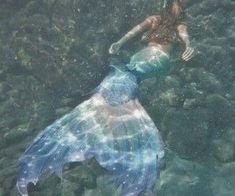 Mermaid core aesthetic outfits halle bailey little mermaid new movie Mermaid Tail Aesthetic, No Ordinary Girl, Ocean Wildlife, H2o Mermaids, Aesthetic Artwork, Mermaid Cove, Mako Mermaids, Water Aesthetic