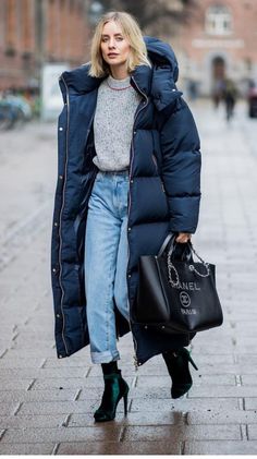 Vinter Mode Outfits, Street Style Jeans, Casual Chic Winter, Casual Chique Stijl, Look Winter, Best Winter Coats, Style Casual Chic, Chic Winter Outfits