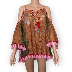 Antica Sartoria Ombre Lace Cold Shoulder Beaded Tassle Southwestern Tunic Os New Features: Pull Over Oversized Tunic Ombre Lace Brown And Green Tassel And Pom-Pom Hem Red & Pink Beaded Southwestern Details Shows Around Neck Line Cold Shoulder Size: Os All Measurements Approximate: Arm Pit To Arm Pit- 25" Length- 20" Condition:New With Tags Silk Tunic Top, Sequin Tunic, Ombre Lace, Long Tunic Tops, Pink Tunic, Geometric Print Dress, Plaid Tunic, Oversized Tunic, Brown And Green