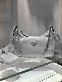 Prada Purses, Expensive Bag, My Style Bags, Trendy Purses, Luxury Bags Collection, Aesthetic Bags, Girly Bags, Luxury Purses, Fancy Bags