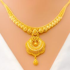 Mesmerizing Peacock Feather Accented 22k Gold Necklace Set Luxury 22k Gold Temple Necklace For Festivals, Kitty Gold Set Designs, Kante Gold Necklaces In 40 Grams, Luxury Gold Temple Necklace Gift, Luxury Yellow Gold Jewelry For Diwali, Luxury Yellow Elegant Temple Necklace, Hand Set 22k Gold Luxury Necklace, Luxury 22k Gold Necklace, 22k Gold Necklace Set