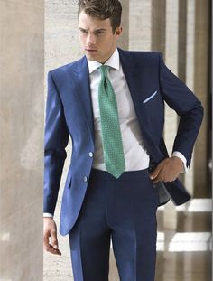 Navy Blue Suit Wedding, Wedding Suits Men Blue, Terno Slim, Suit Combinations, Blue Suit Men, Navy Blue Suit, Green Tie, Men’s Suits, Wedding Suits Men