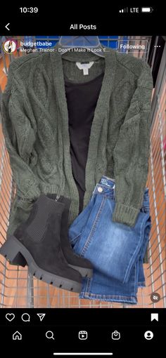 Casual Outfits For Moms, Green I, Green Cardigan, Every Color, Fashion Hacks Clothes