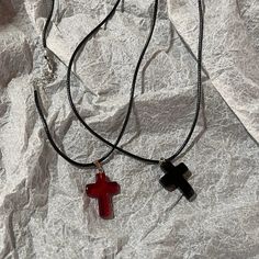 Dospita Vintage Gothic Black Rope Red Cross Pendant Necklace for Couple Jewelry Aesthetic Accessories Couple Jewelry Aesthetic, Hot Necklaces, Aesthetic Accessories, Jewelry Aesthetic, Diy Buttons, Nail Tattoo, Black Rope, Couple Jewelry, Vintage Gothic