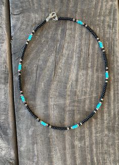 Hand Beaded Western Choker Navajo Necklace Indian Jewelry, Western Homemade Jewelry, Glass Bead Choker, Native American Beaded Choker, Western Bead Bracelet Ideas, Homemade Western Jewelry, Beaded Western Necklace, Western Necklaces Beaded, Western Jewelry Ideas