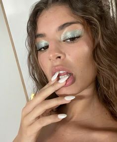 ⟡ ࣪ ˖ darianka on ig Zoi Lerma Makeup, Cute Makeup Looks, Kiss Makeup, Blue Makeup, Eyeshadow Looks, Pretty Makeup, Artistry Makeup, Colorful Makeup