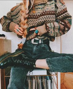 Fashion Sweaters, Future Outfit, Europe Fashion, Cute Sweater, Style Savvy, Alternative Outfits, Pullover Designs, Weekend Wear, Mode Vintage