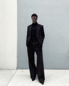 Prom Outfits Men, Peter Pan Kostüm, Wisdom Kaye, All Black Suit, Black Outfit Men, Black Suit Men, 30th Party, Outfits Hombre