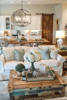 Cottage House Interior, Cottagecore Living, Chateau Style, Rustic Farmhouse Living Room, Farmhouse Paint Colors, Mobile Home Living, Farmhouse Decor Ideas, Farmhouse Paint