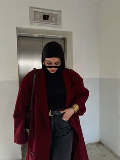 Maroon Trench Coat Outfit, Burgundy Outfits For Women Winter, Maroon Winter Outfits, Burgundy Hijab Outfit, Burgundy Coat Outfit Winter, Cherry Red Aesthetic Outfit, Burgundy Aesthetic Outfit, Burgundy Outfit Aesthetic, Different Shades Of Burgundy