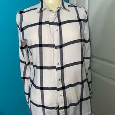 Worn Only A Few Times And Still In New Condition. There’s No Flaws Or Damages. I Don’t Really Wear This Style Of Shirt Anymore And I Have Way Too Many Of Them. Super Cute And Comfy Fit. I Can Offer Discounts On Bundles. Chic Button-up Shirt By H&m, Chic H&m Button-up Shirt, Classic Button-up H&m Tops, Classic H&m Button-up Tops, Classic Button-up Tops From H&m, Classic Button-up Tops By H&m, Trendy Button-up H&m Blouse, Trendy Button-up Blouse From H&m, Trendy Button-up Tops From H&m