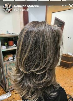 Long Bob Hairstyles For Thick Hair, Layered Haircut Ideas, Haircut Ideas Trendy, Butterfly Haircut, Medium Hair Styles For Women, Thick Hair Styles Medium, Bob Hairstyles For Thick, Medium Layered Hair