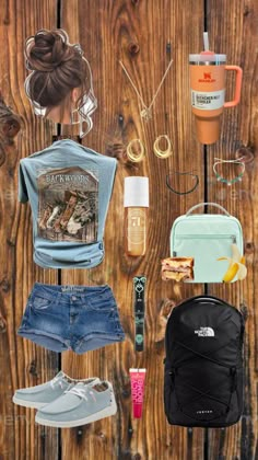 #schoolfits #backwoods#messybun#stanley Jean Short Outfits, Casual Outfits For Teens