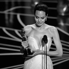 the actress is holding her oscar award for best performance in a supporting role on stage