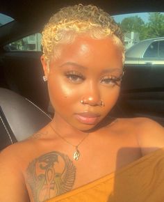 Finger Waves Short Hair, Short Dyed Hair, Blonde Natural Hair, Short Shaved Hairstyles, Natural Hair Cuts, Natural Hair Short Cuts, Short Hair Black, Short Blonde Haircuts, Short Hair Pixie Cuts