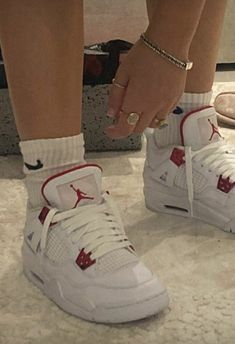 Jordan 4 Aesthetic, Aesthetic Jordans, Trainer Aesthetic, Snickers Shoes, Jordans Aesthetic, Trendy Shoes Sneakers, Dr Shoes, Jordan Shoes Girls, Pretty Shoes Sneakers