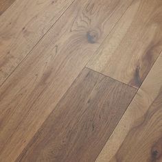 an image of wood flooring that looks like it has been cleaned and is ready to be used