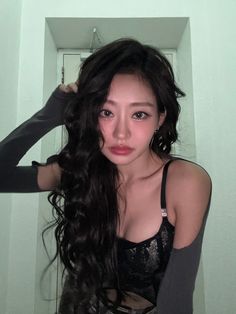 Julie (KISS OF LIFE) Natty Sixteen, Kpop Kiss, Bratz Girls, Kiss Of Life, American Rappers, Life Pictures, Without Makeup, Her Smile, Kpop Girl Groups