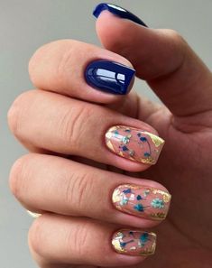 August Nails, Nails 2024, Hot Nails, Nail Art Hacks, Floral Nails, Creative Nails, Flower Nails