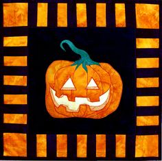 jack-o-lantern quilt pattern for halloween Quilt Halloween, Halloween Wall Hanging, Halloween Quilt Patterns, Halloween Quilt, Fusible Applique, Halloween Sewing, Door Hangings, Pumpkin Cards, Halloween Pattern