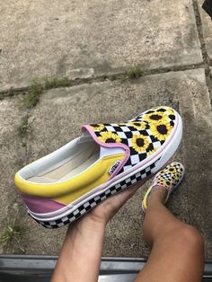 Skateboard Style, Vans Aesthetic, Sunflower Vans, Custom Vans Shoes, Yellow Checkered, Cute Vans, Slip On Vans, Combat Boot, Punk Outfits