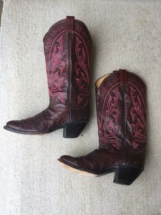 Women's vtg 70's Tony Lama maroon And pink embroidered Leather Cowboy Boots, Sz5. Shipped with USPS Priority Mail. Used, but still in Good vintage condition. Normal wear. See All pictures. X- posted. Vintage Embroidered Boots For Fall, Vintage Embroidered Fall Boots, Vintage Cowboy Boots, Tony Lama, Embroidered Leather, Leather Cowboy Boots, Priority Mail, Cowboy Boots, Cowboy