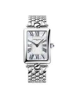 La montre raffinée par excellence. Le modèle Classics Art Déco Carrée, avec son élégant boîtier poli rectangulaire et ses bandes cannelées, offre le nec plus ultra de l’élégance en intégrant la sophistication intemporelle dans la collection de Frederique Constant. Inspiré par les femmes sophistiquées et à la mode de la fin des années 20, ce modèle rompt avec les courants dominants et présente un style différent, ancien. Refined Style, Quartz Bracelet, Stainless Steel Watch, Roman Numerals, Battery Life, Watch Design