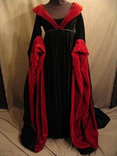 Medieval velveteen gown from OSF rentals Dresses Medieval, Medieval Dresses, Medieval Gown, Medieval Garb, Medieval Clothes, Medieval Woman, Fantasy Dresses, Medieval Costume, Fantasy Gowns