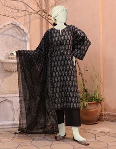 Junaid Jamshaid Black 3PC | JLAWN-S-24-544 Eid Ul Adha Lawn Collection 2024 Original brand suit fabric and photography lite diffrance in actual print. Eid Ul Adha, Mom Dress, Shalwar Kameez, Suit Fabric, Online Shopping, Hijab Fashion, Lawn, Clothing Brand, Clothes For Women