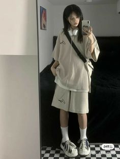 Acubi Fashion Tomboy, Tomboy Style Outfits Feminine, Korean Tomboy Style Outfit, Trendy Korean Outfits, Baggy Korean Fashion, Street Style Baggy, Cute Tomboy Outfits, Tomboy Outfit Ideas, Boyish Outfits