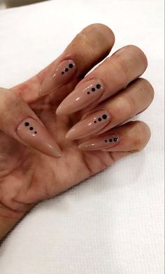 Nude Nails Minimalist Design, Gel X Clear Nails, Almond Boho Nails, Nude Tips Acrylic Nails, Almond Nails Nude Design, Nude Halloween Nails Acrylic, Fun Nails Coffin, Nude Goth Nails, Nude Nails With Simple Design