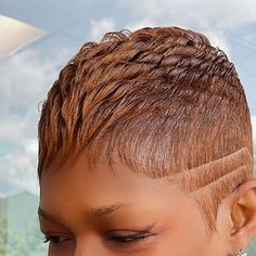 The Real Hair by Donetta on Instagram: "ShortAddictz Baby🤘🏾" Short Spiked Hair For Women, Wednesday Hair, Natural Hair Haircuts, Fantasia Barrino