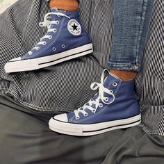 Royal Blue Converse, Blue Converse High Tops, Blue Converse, Fresh Shoes, Hype Shoes, Aesthetic Shoes, Shoe Inspo, Swag Shoes