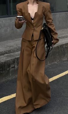 Mode Hippie, Woman Suit Fashion, Wide Pants, Style Mistakes, Suit Fashion, Looks Style, Looks Vintage, Two Piece Sets