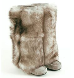 Fluffy Boots, Uggs For Cheap, Ugg Boots Outlets, Shoe Wardrobe, Fashion Deals, Fur Boots