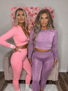 - Stripe sleeve detail - Plastic zipper front detail - Body con - Thick stretch material - High neck - Adjustable neckline v Pink Workout Set, Sport Set, Crop Top And Leggings, Pink Workout, Pink Barbie, Powerful Energy, Hottie Women, Workout Sets, Bold And Beautiful