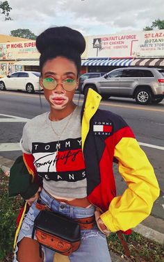 Tommy Hilfiger Outfits, Hilfiger Outfits, Happiness Motivation, Pinterest Christmas, Winnie Harlow, Family Lifestyle, Winter Trends, Gwyneth Paltrow