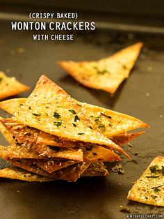 crispy baked wonton crackers with cheese