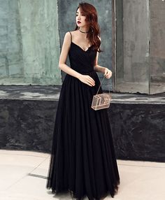 Black Fitted Gown With Tulle Skirt, Black Tulle Dress For Party, Fitted Black Gown With Tulle Skirt, Black Fitted Dress With Tulle Skirt, Black Tulle Dress For Evening, Fitted Black Dress With Tulle Skirt, Fitted Black Tulle Dress, Black Tulle Floor-length Dress, Black Floor-length Tulle Dress