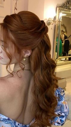 Bridal Hairstyles For Layered Hair, Hair Styles For Homecoming Down, Hairstyle With Red Dress, Romantic Down Hairstyles, Wedding Hairstyles Half Up Half Down Red, Hair Inspo For Homecoming, Wedding Dress Ginger Hair, Hoco Hairstyles For One Shoulder Dress, Off The Shoulders Hairstyles