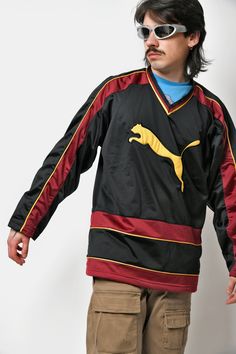 🚀Need to get your order super fast? Choose DHL Express shipping upgrade in your cart. It takes only 1-2 b. days to European Union countries and 2-5 b. days to USA, Canada and all other countries. Orders are ready to ship in 1 b. day. 🔥Puma vintage oversized long sleeve shirt/light sweatshirt in black red colour for men. Size - S (S on the tag but looks larger). Model is 177 cm / 5ft 9.6" tall and usually wears size M. Good vintage condition. Only 1 available! All orders are shipped every day W Oversized Long Sleeve Shirt, Mens 90s, Oversized Jumper, Vintage Long Sleeve, Oversized Pullover, Sport Shirt, Dhl Express, Sports Shirts, Quality Clothing