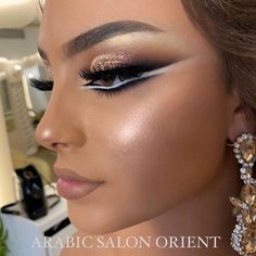 Black And Silver Glam Makeup, Black Glam Makeup Smokey Eye, Glam Birthday Makeup Looks, Fantasy Eye Makeup, Brunch Makeup, Makeup Skills, Good Makeup