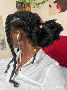 Chunky Twist Hairstyles, Fluffy Braid Out, Big Twist Hairstyles, Vacation Protective Styles, Chunky Marley Twists, Hairstyles Fluffy, Fluffy Braids, Big Twists, Afrocentric Hairstyles